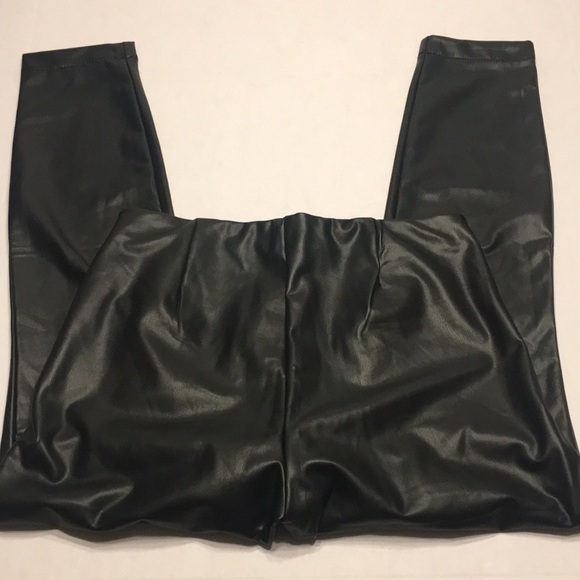 NWT Banana Republic High Rise Black Vegan Faux Leather Leggings New Petite S L - Picture 6 of 7